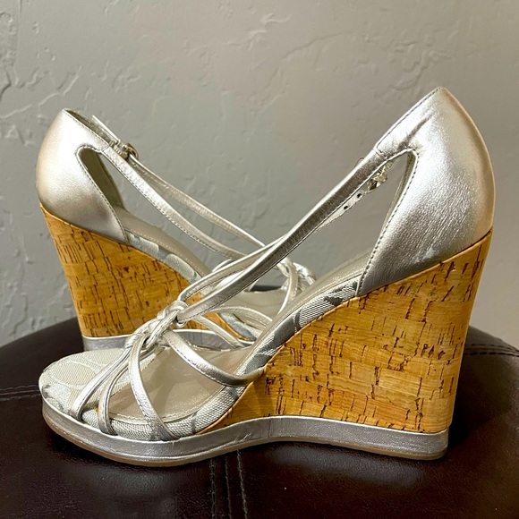 Authentic coach silver and cork platform sandals - Picture 2 of 4